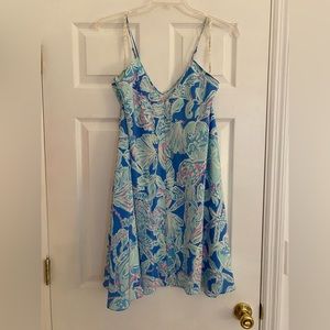 Lilly Pulitzer size small dress (play condition)